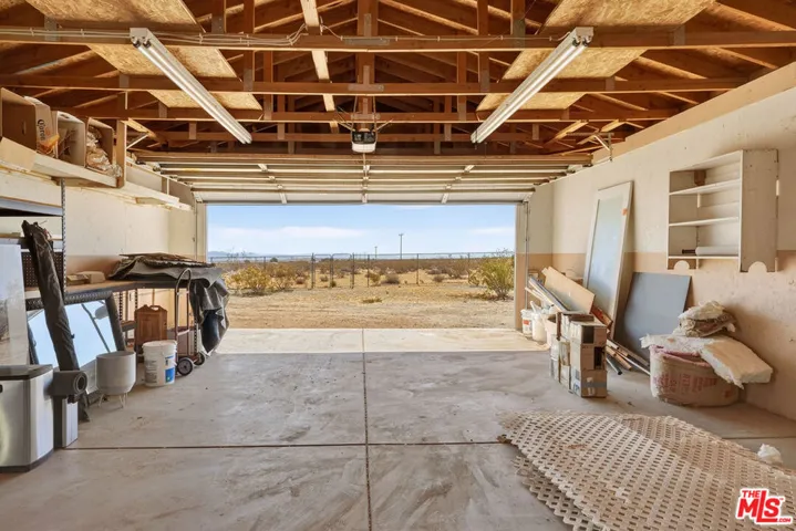 60939 Sunny Vista Road, Landers, California 92285