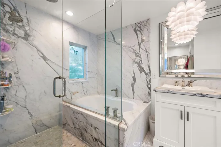 2201 Aralia, Newport Beach, California 92660