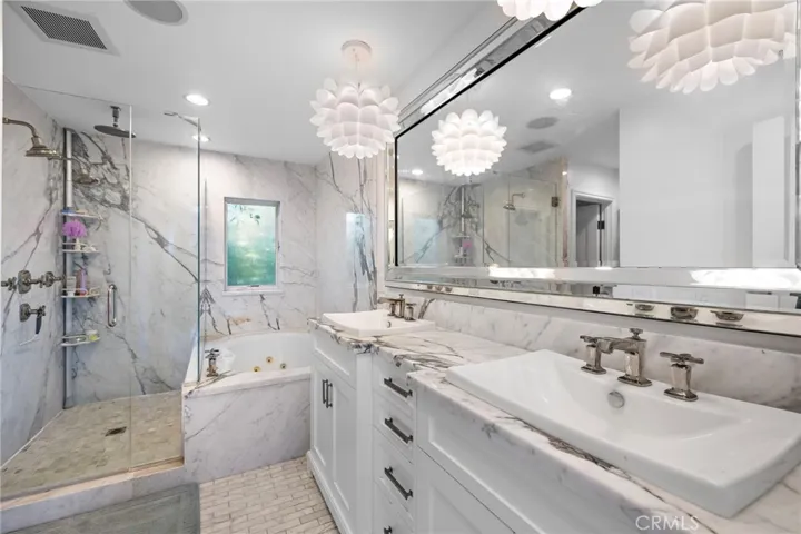 2201 Aralia, Newport Beach, California 92660