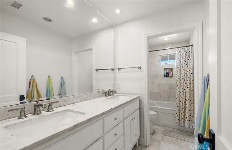 2201 Aralia, Newport Beach, California 92660