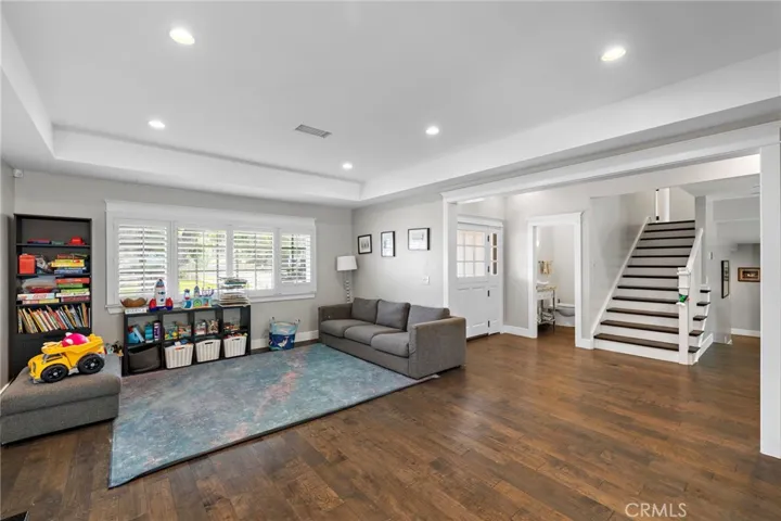 2201 Aralia, Newport Beach, California 92660