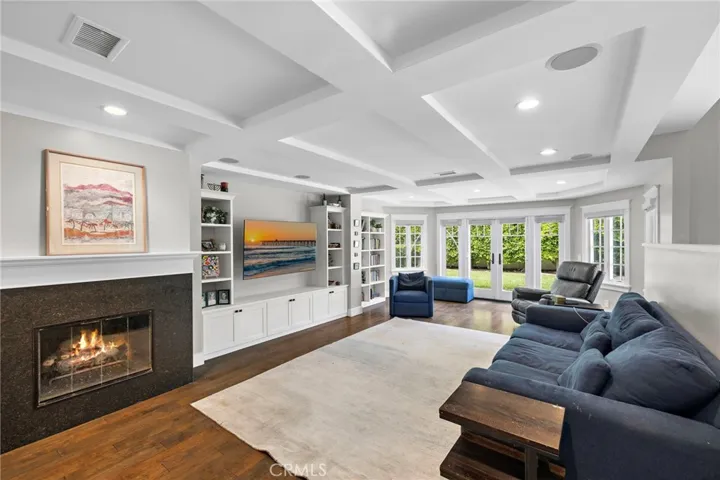 2201 Aralia, Newport Beach, California 92660