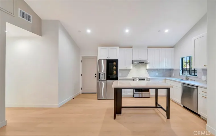 15741 Valerio St, Van Nuys, California 91406