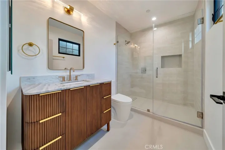 15741 Valerio St, Van Nuys, California 91406