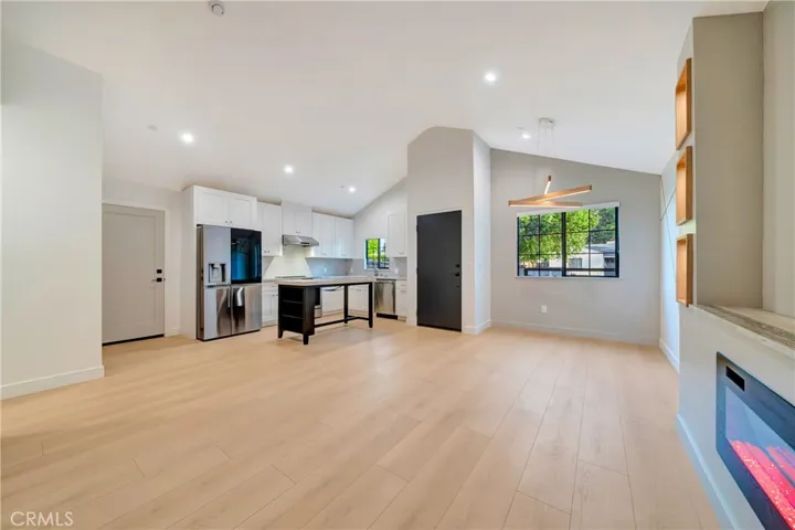 15741 Valerio St, Van Nuys, California 91406