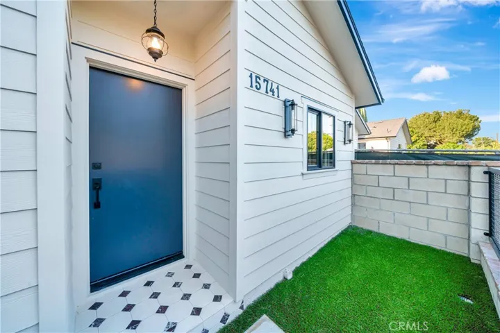15741 Valerio St, Van Nuys, California 91406