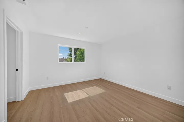 2937 10th, Los Angeles, California 90018