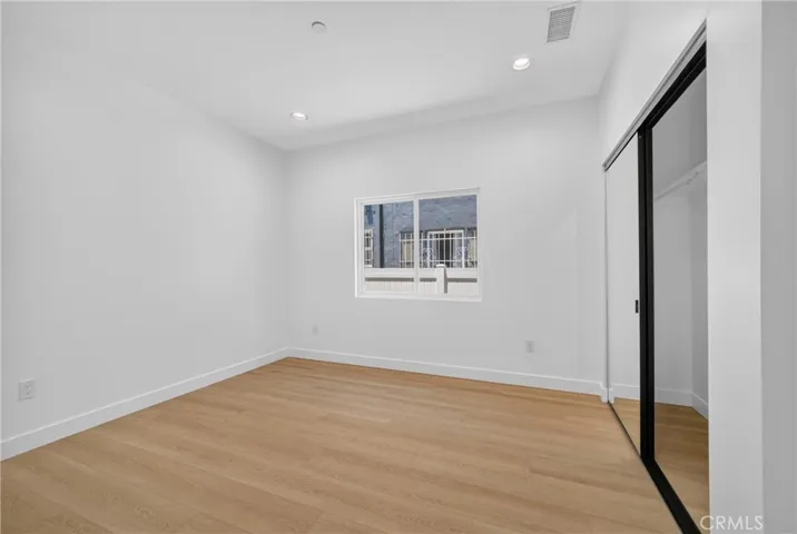 2937 10th, Los Angeles, California 90018