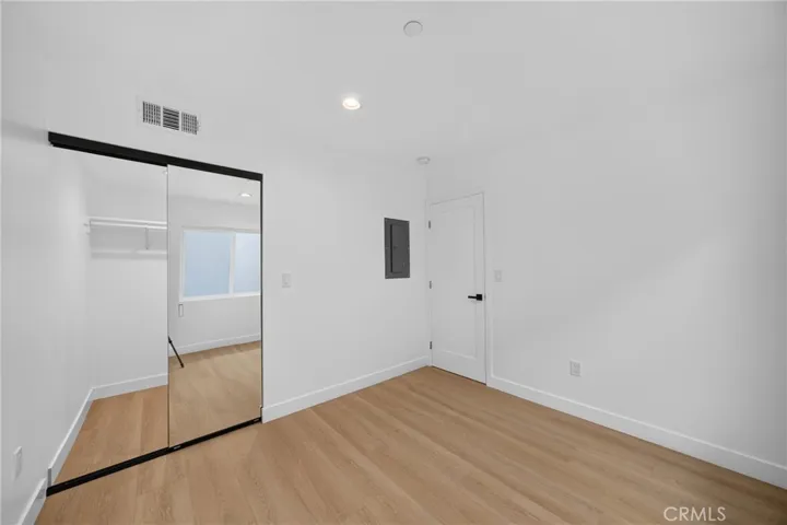 2937 10th, Los Angeles, California 90018