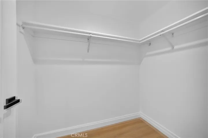 2937 10th, Los Angeles, California 90018