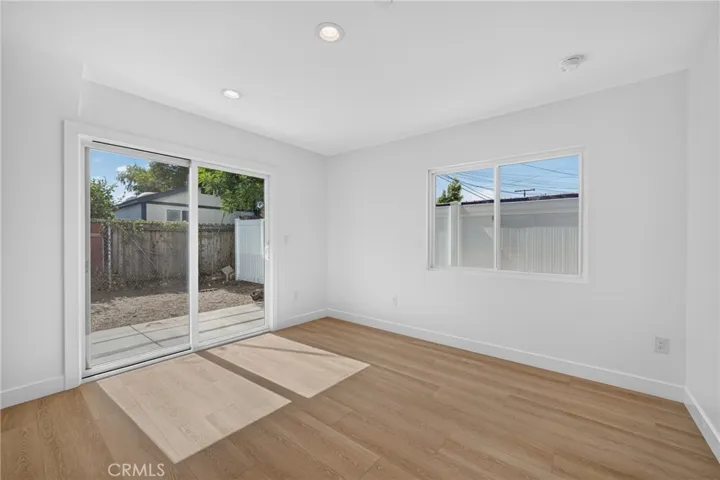 2937 10th, Los Angeles, California 90018
