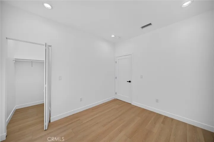 2937 10th, Los Angeles, California 90018