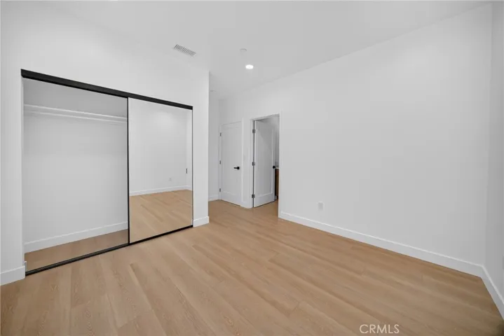 2937 10th, Los Angeles, California 90018