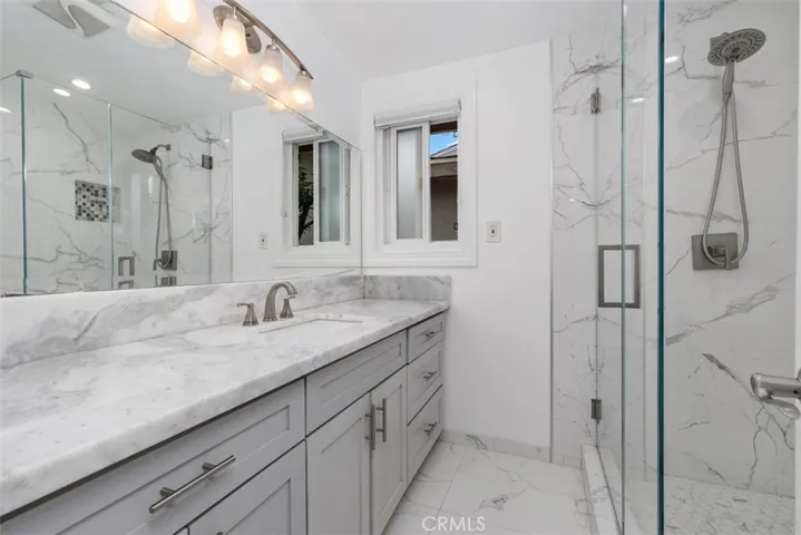 Upper 2nd Bathroom