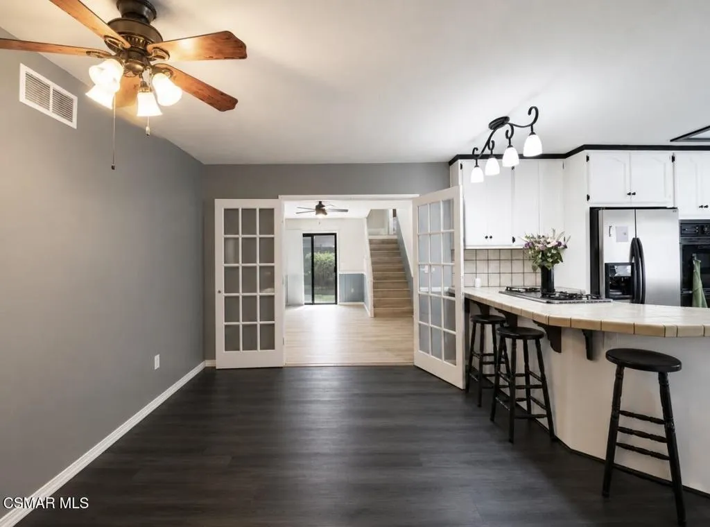 Listing on Hope st dining room to family