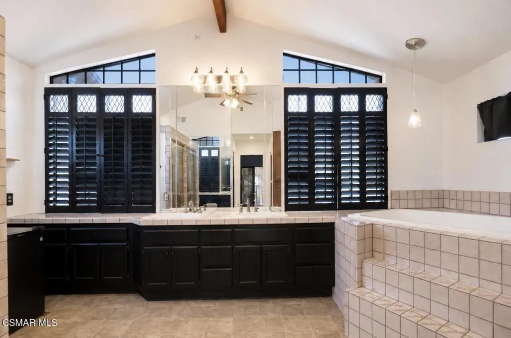Hope master bathroom