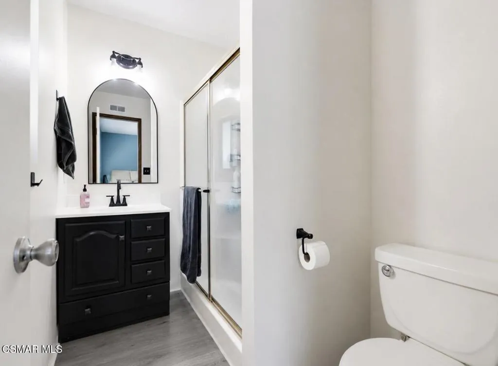 Listing on Hope st master bathroom downs