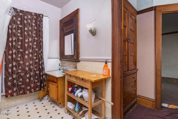 Upstairs Bathroom