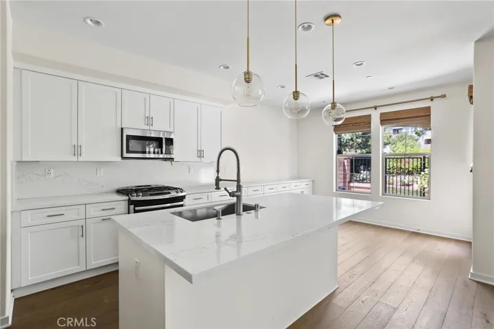 216 Finch, Lake Forest, California 92630