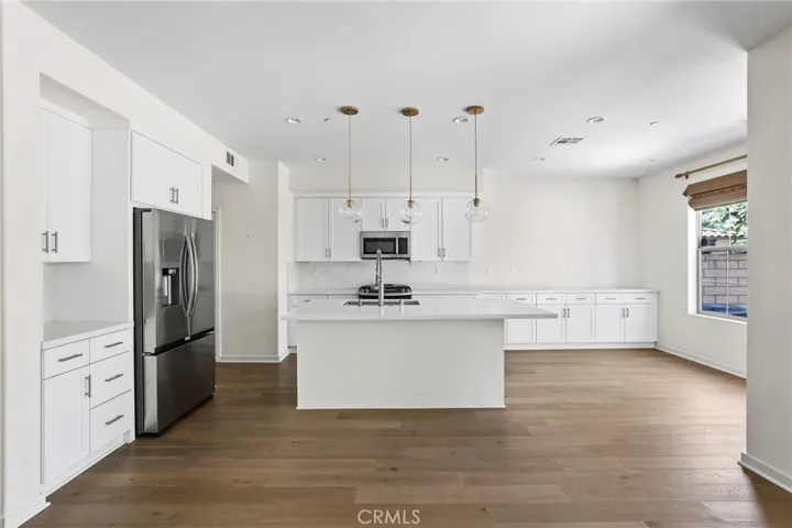 216 Finch, Lake Forest, California 92630