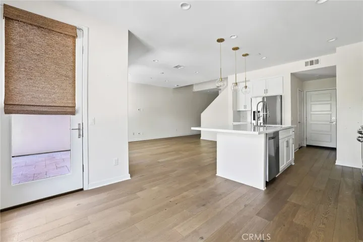216 Finch, Lake Forest, California 92630