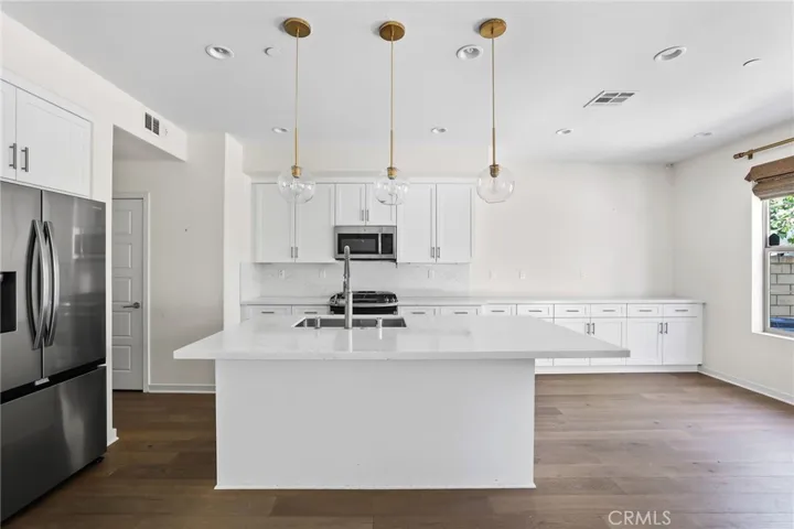 216 Finch, Lake Forest, California 92630