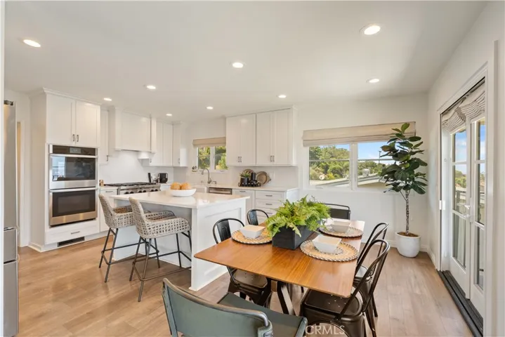 Dining Room/ Kitchen