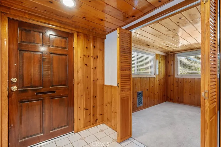5180 Lone Pine Canyon, Wrightwood, California 92397