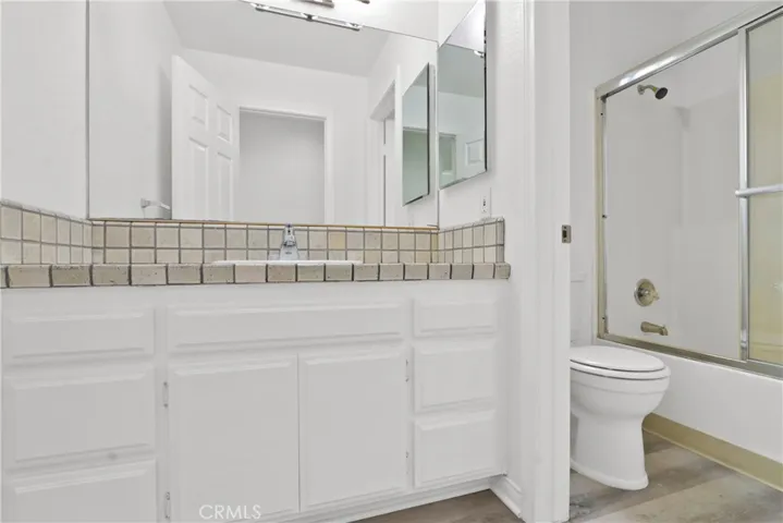 1052 Belmont Avenue B, Long Beach, California 90804