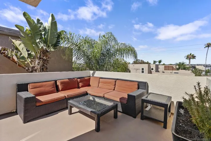 3953 Sequoia St, San Diego, California 92109