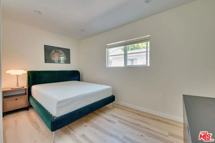 9042 Phyllis Avenue B, West Hollywood, California 90069