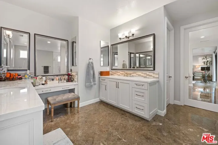11925 N Ricasoli Way, Porter Ranch, California 91326