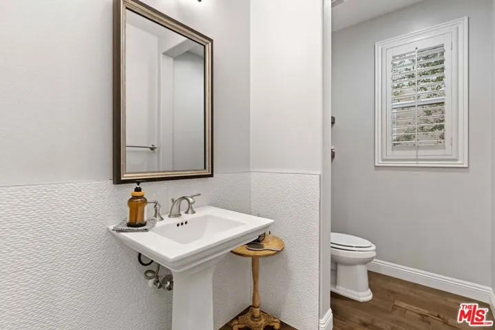 1st Foor Powder Bath