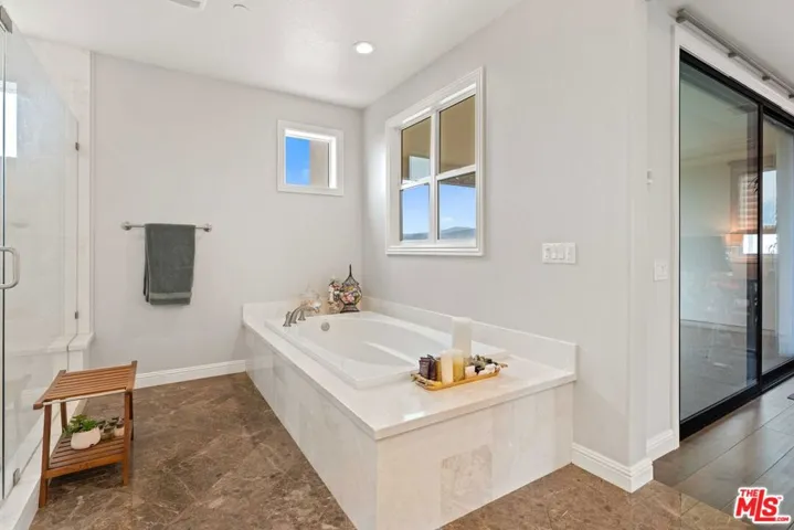 11925 N Ricasoli Way, Porter Ranch, California 91326