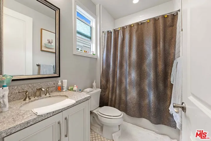11925 N Ricasoli Way, Porter Ranch, California 91326