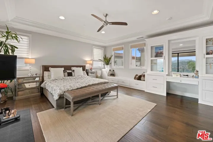 11925 N Ricasoli Way, Porter Ranch, California 91326