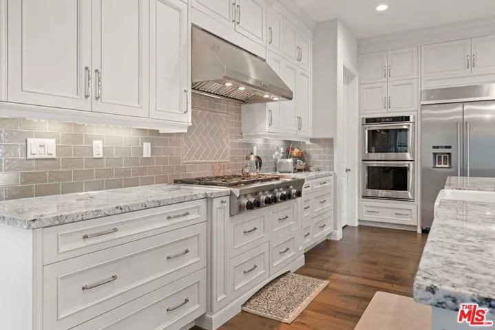 11925 N Ricasoli Way, Porter Ranch, California 91326