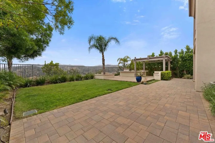 11925 N Ricasoli Way, Porter Ranch, California 91326