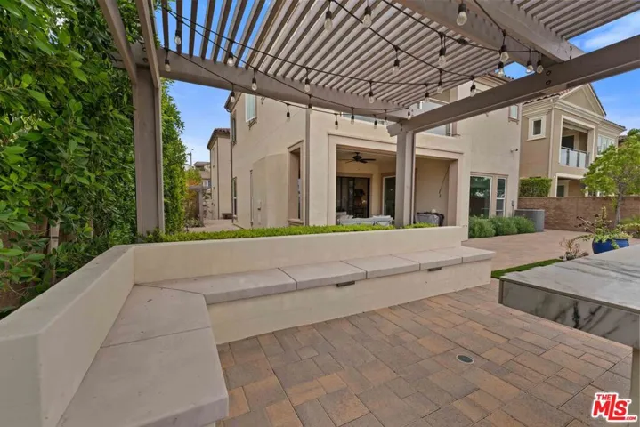 11925 N Ricasoli Way, Porter Ranch, California 91326