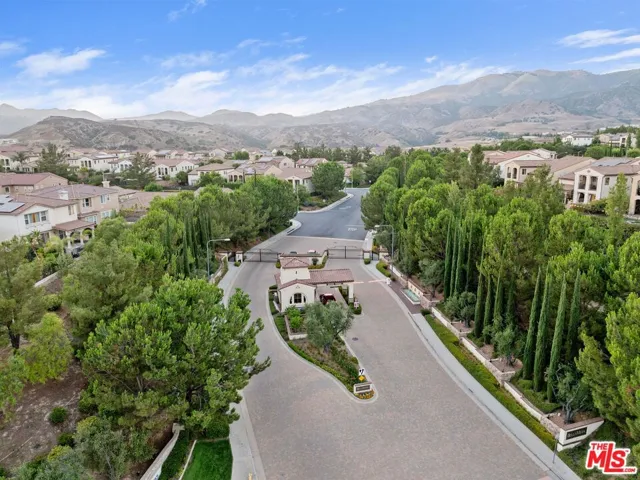 11925 N Ricasoli Way, Porter Ranch, California 91326