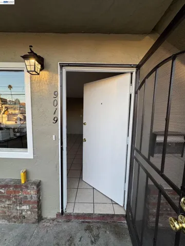 1840 90th Avenue, Oakland, California 94603