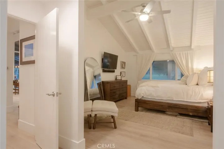 2170 Vista Entrada, Newport Beach, California 92660
