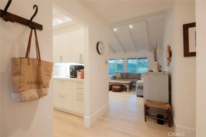 2170 Vista Entrada, Newport Beach, California 92660