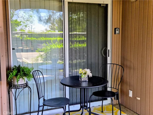 575 N Villa Court 103, Palm Springs, California 92262
