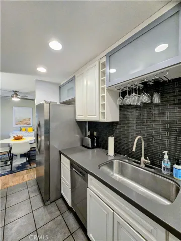 575 N Villa Court 103, Palm Springs, California 92262