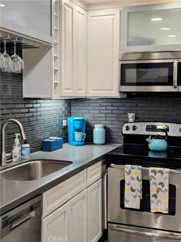 575 N Villa Court 103, Palm Springs, California 92262