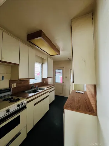 652 Navy Street, Santa Monica, California 90405