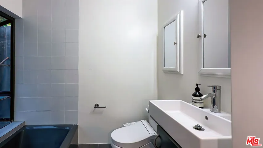 475 Museum Drive, Los Angeles, California 90065