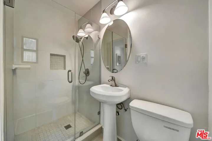 475 Museum Drive, Los Angeles, California 90065