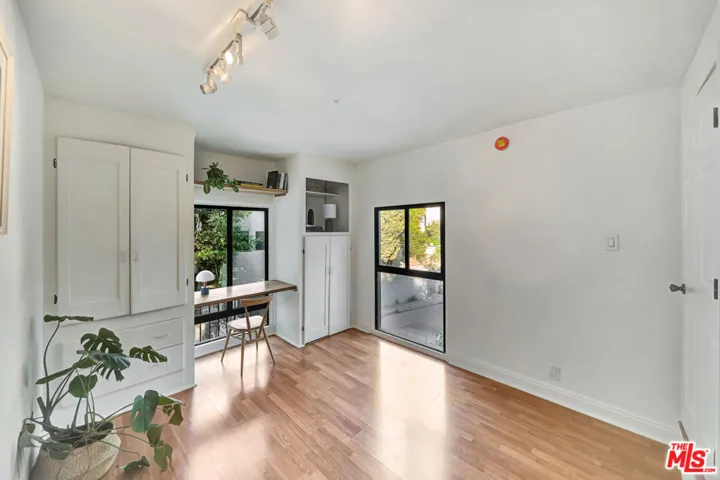 475 Museum Drive, Los Angeles, California 90065